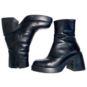 Vagabond Brooke Leather Bootie 38